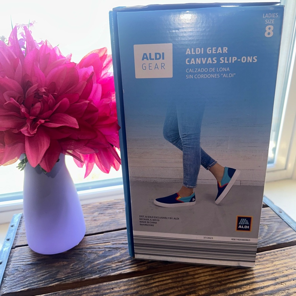 Aldi Gear Canvas Slip-slip Ons Women’s Size 8 ~ New - Picture 9 of 9